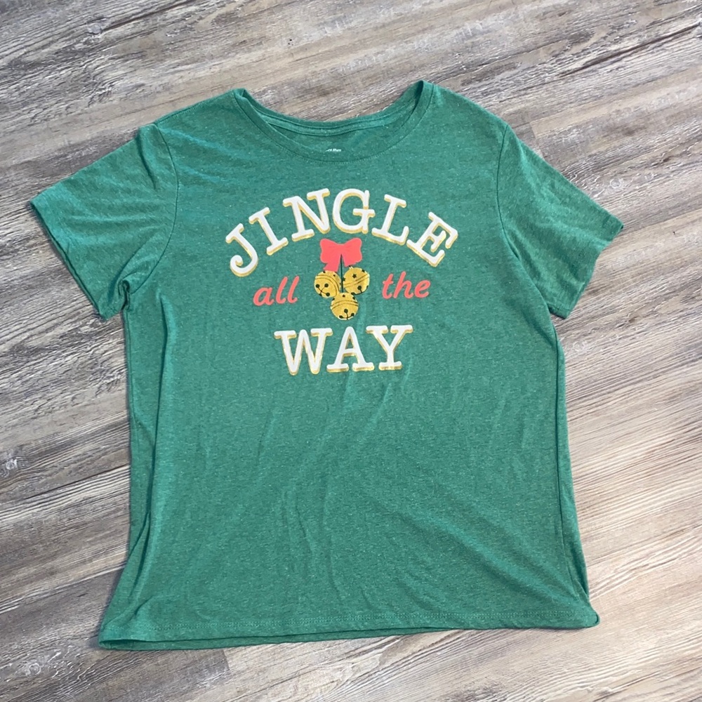 NWOT HOLIDAY TIME Jingle Tee L